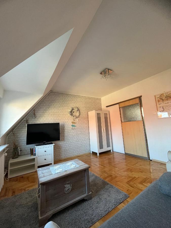 Apartament Kolobrzeska Mansarda, Narutowicza 8 Колобжег Экстерьер фото